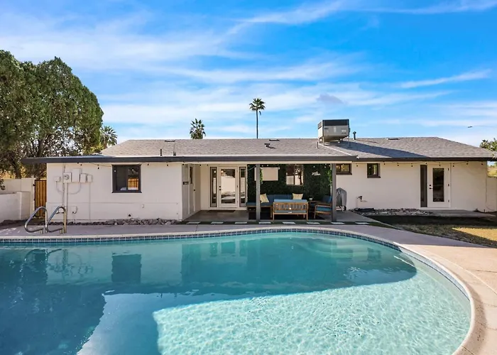 Сasa de vacaciones Modern With Pool Near Asu & Scottsdale *